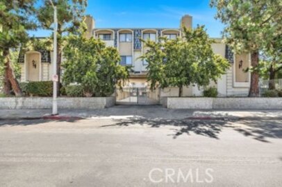 Charming Kelvin Court Townhouse Located at 7230 Kelvin Avenue #15 was Just Sold